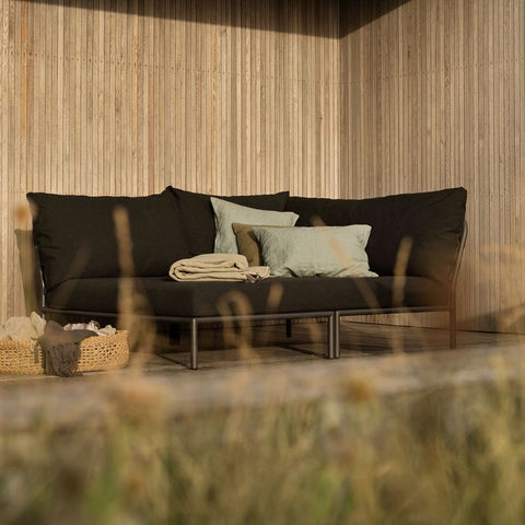 Level2_cozycorner_char_dark_grey_sfeer