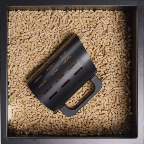 ZeeuwseHoutpellets_voorraadbox_pellets_vulschep